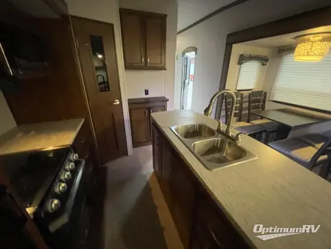 2019 Heartland Pioneer 355 RV Photo 3