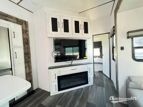 2022 Heartland Bighorn Traveler 37TB RV Photo 4