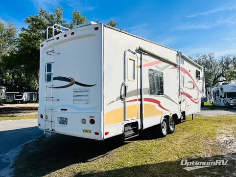 2007 Fleetwood Quantum 335RKTS RV Photo 3