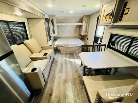 2024 Coachmen Catalina Summit Series 8 221MKE RV Photo 2