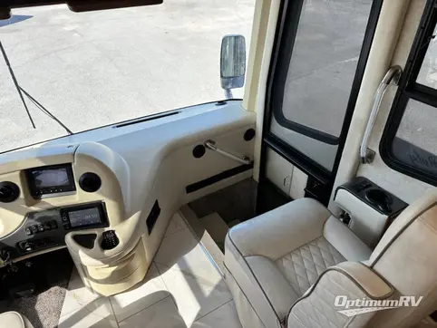 2006 Mandalay Luxury Division Mandalay Class A 40B RV Photo 2