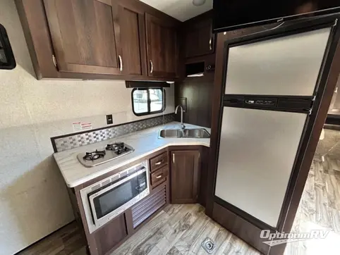 2018 Jayco Octane Super Lite 273 RV Photo 2
