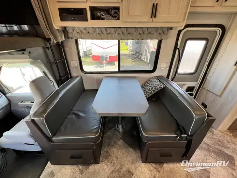 2020 Forest River Sunseeker 3250LE RV Photo 2