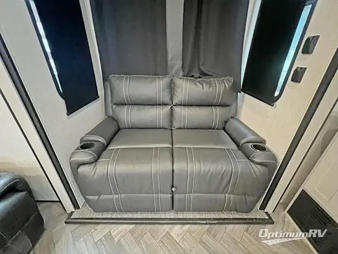 2022 Heartland Cyclone 4006 RV Photo 4