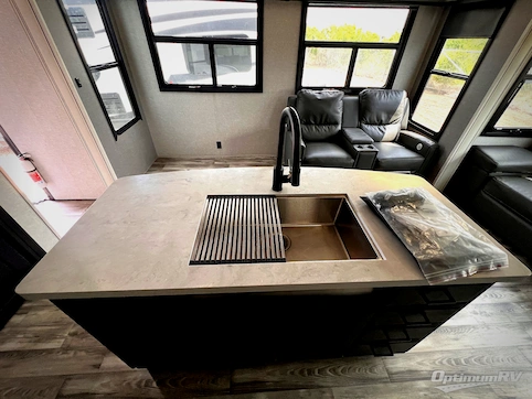 2023 Highland Ridge Open Range 371MBH RV Photo 2