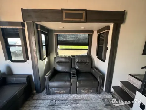 2021 Keystone Sprinter Limited 3610FKS RV Photo 2