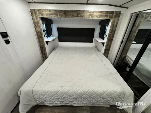 2022 Heartland Bighorn Traveler 37TB RV Photo 4