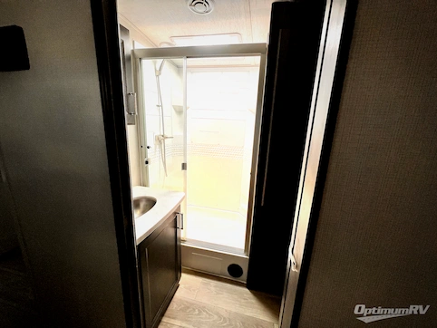 2024 Keystone Cougar Half-Ton 33RLI RV Photo 4