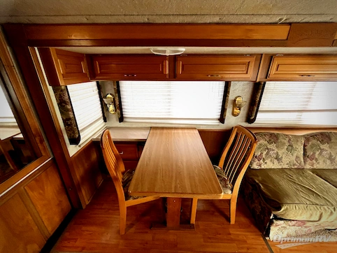 1999 Fleetwood Discovery 36T RV Photo 2