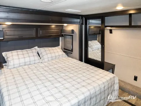 2023 Highland Ridge Open Range 395BHS RV Photo 4