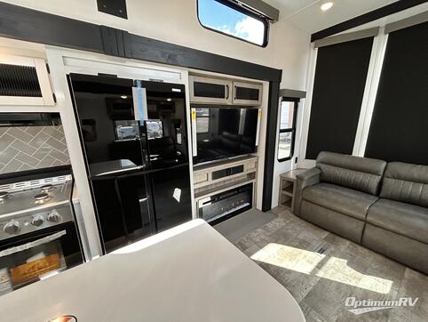 2025 Palomino Puma Destination 402LFT RV Photo 2