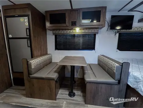 2022 Riverside Retro 190BH RV Photo 2