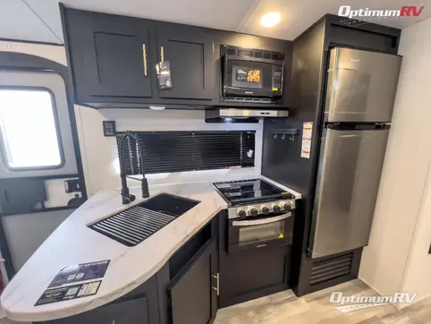 2023 Keystone Springdale 303BH RV Photo 4