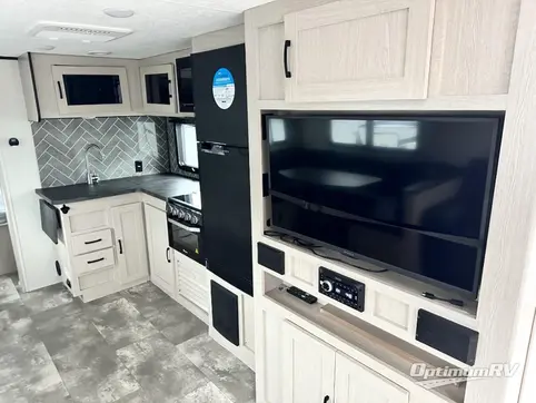 2022 Coachmen Apex Ultra-Lite 265RBSS RV Photo 3