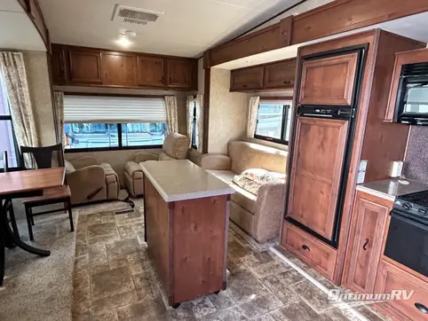 2014 Highland Ridge Mesa Ridge 337RLS RV Photo 2