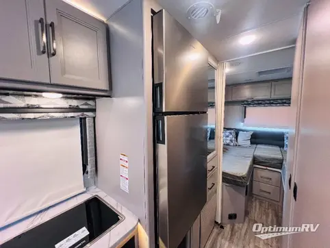 2024 Thor Vegas 24.1 RV Photo 4