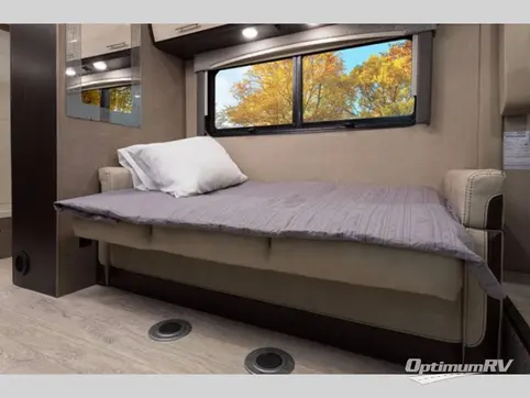 2018 Thor Vegas 25.1 RV Photo 4