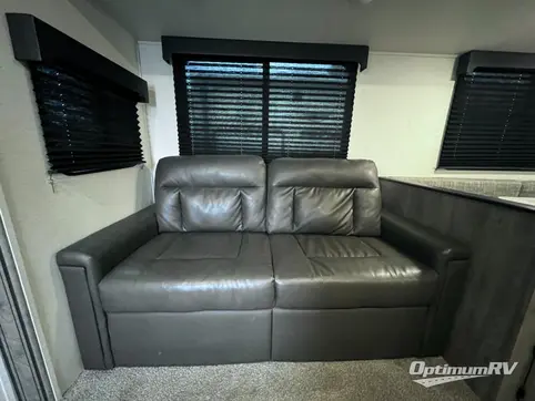 2021 Coachmen Apex Ultra-Lite 284BHSS RV Photo 2