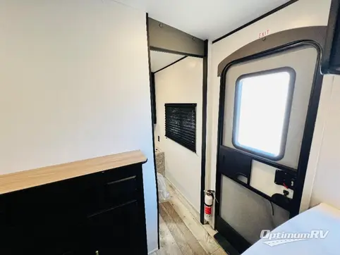 2022 Keystone Springdale 298BH RV Photo 4