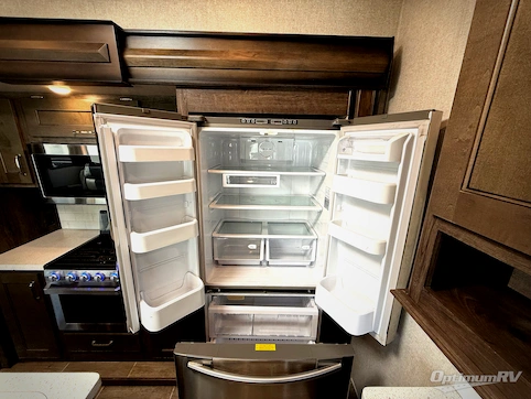 2019 Keystone Montana High Country 365BH RV Photo 2