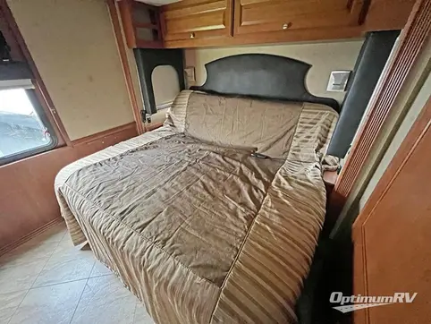 2016 Winnebago Suncruiser 38Q RV Photo 4