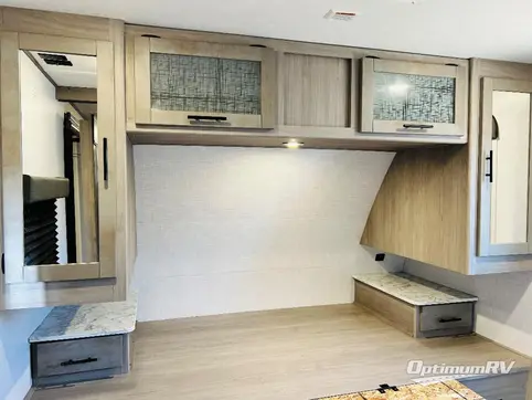 2022 Dutchmen Coleman Light 2835BH RV Photo 2