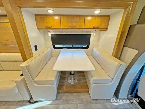 2019 Tiffin Wayfarer 25 RW RV Photo 4