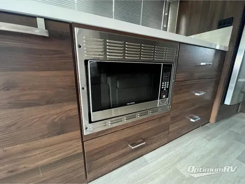 2021 Winnebago View 24D RV Photo 4