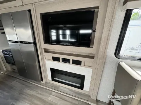 2022 Forest River Rockwood Ultra Lite 2899KS RV Photo 3