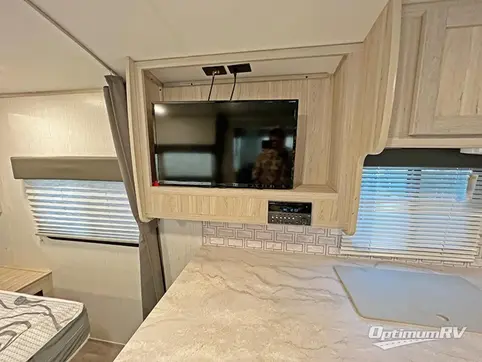 2022 Cruiser Shadow Cruiser 225RBS RV Photo 3