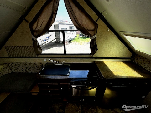 2015 Forest River Flagstaff Micro Lite 19RB RV Photo 3