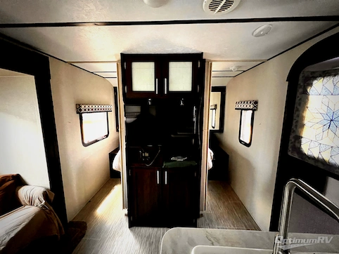 2019 Prime Time Tracer Breeze 24DBS RV Photo 2
