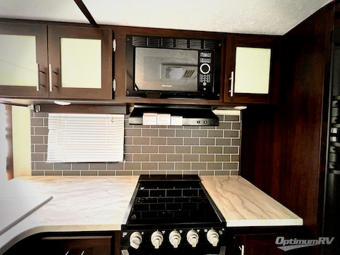 2019 Prime Time Tracer Breeze 24DBS RV Photo 3