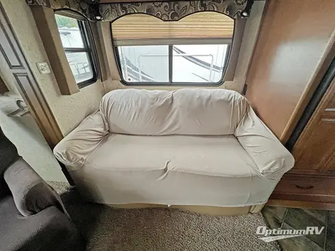 2013 Heartland Bighorn 3070RL RV Photo 3