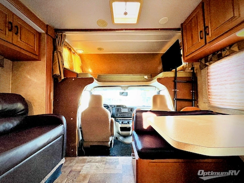 2014 Forest River Sunseeker LE 3170DS RV Photo 2