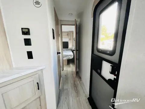 2025 East To West Della Terra 292MK RV Photo 4
