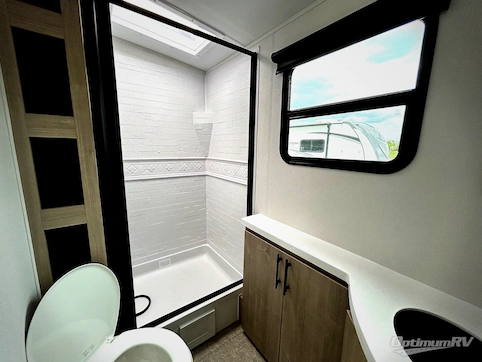 2025 Grand Design Imagine 2800BH RV Photo 3