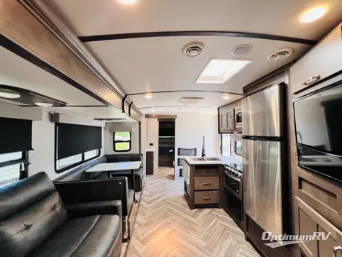 2021 Dutchmen Astoria 2903BH RV Photo 2