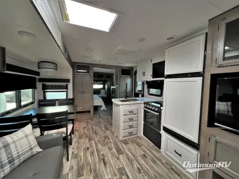 2023 Venture SportTrek Touring Edition STT302VRB RV Photo 2