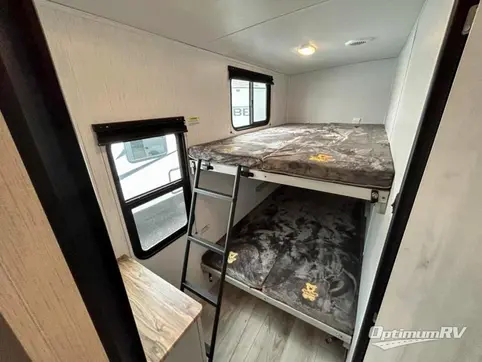 2023 Heartland North Trail 27BHG RV Photo 3