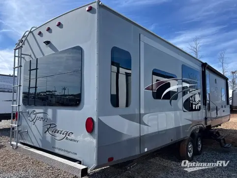 2017 Highland Ridge Open Range Roamer RT323RLS RV Photo 2