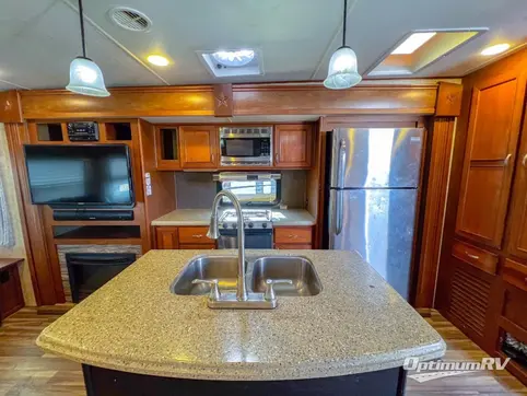 2017 Highland Ridge Open Range Roamer RT323RLS RV Photo 3