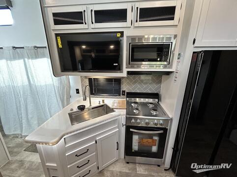 2025 Palomino Puma Destination 429LFT RV Photo 2