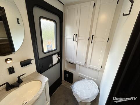 2025 Palomino Puma Destination 429LFT RV Photo 3