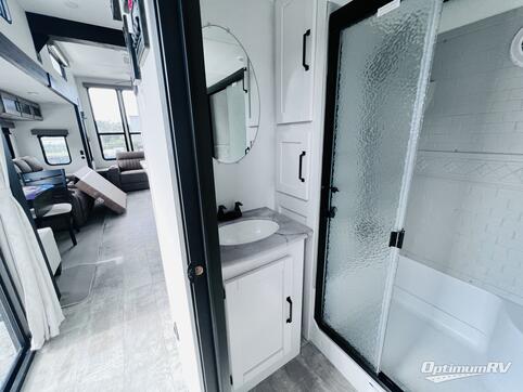 2025 Palomino Puma Destination 401RLFT RV Photo 4