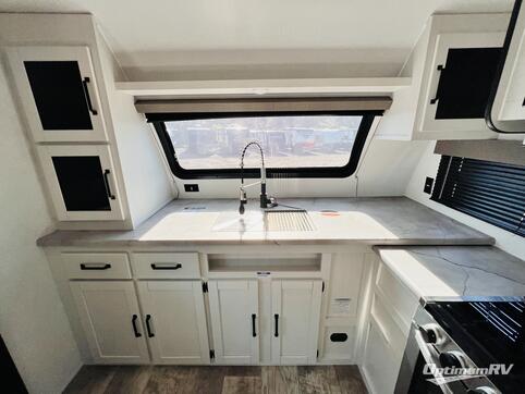 2025 Palomino Puma 31FKRK RV Photo 3