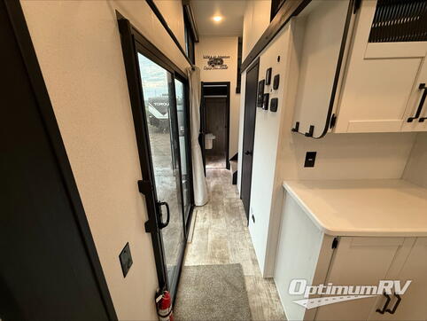 2025 Palomino Puma Destination 402LFT RV Photo 3