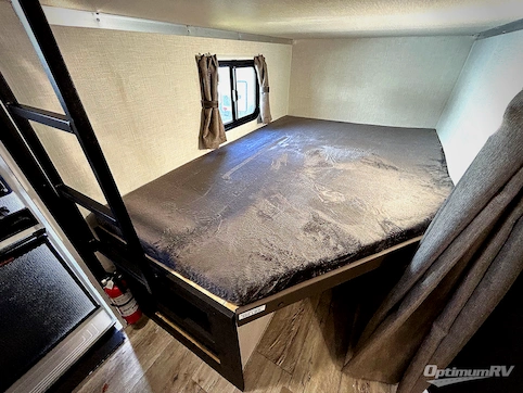 2025 Venture Sienna SA271VBH RV Photo 4