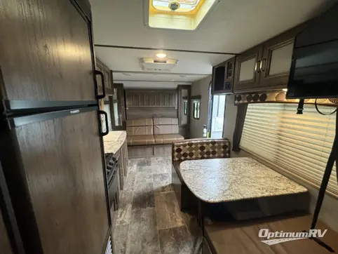 2018 Keystone Passport 239ML Express RV Photo 2