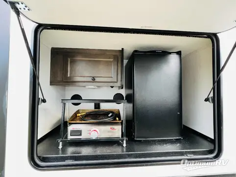 2021 Forest River Cardinal 403FKLE RV Photo 4